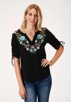 Roper Women's Studio West 3/4 Sleeve Embroidered Blouse
