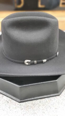 American Hat Co. - 6X Black Felt Cowboy Hat - 4 1/4" Brim 15 American Hat Co. - 6X Black Felt Cowboy Hat - 4 1/4" Brim -Boutique Western Clothing Store 20200604 123641
