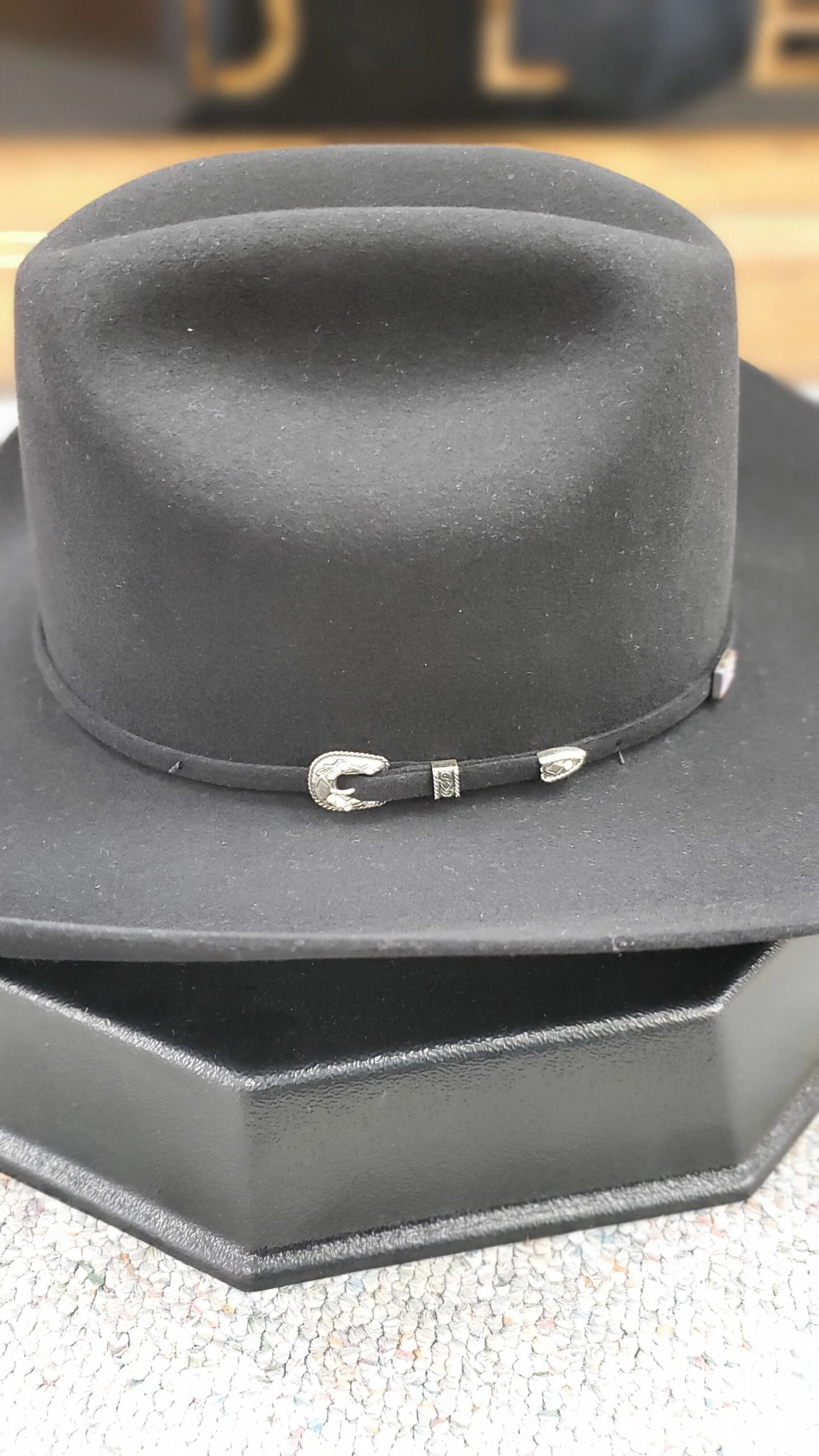 American Hat Co. - 6X Black Felt Cowboy Hat - 4 1/4" Brim 6 American Hat Co. - 6X Black Felt Cowboy Hat - 4 1/4" Brim - Image 6