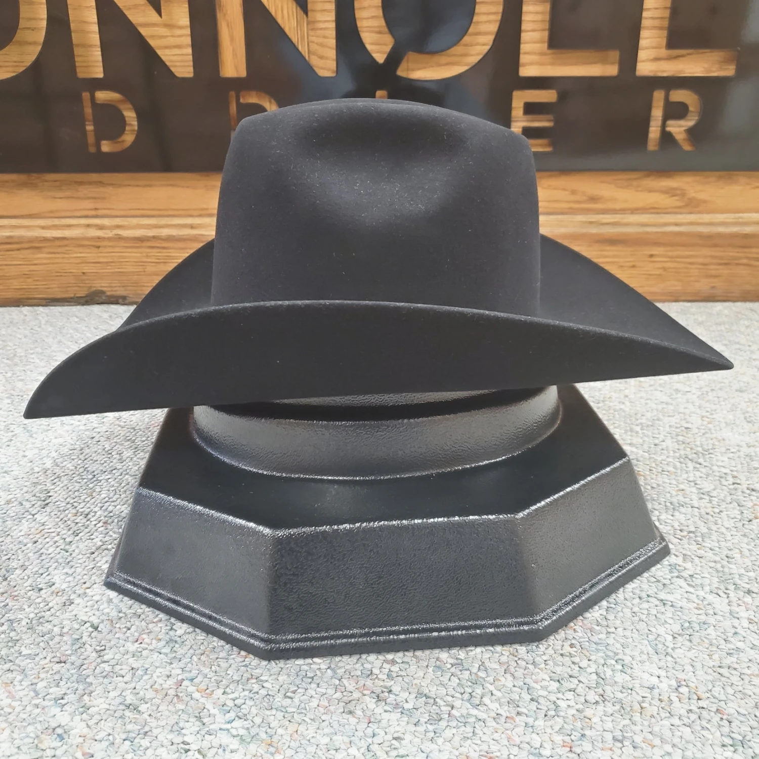 American Hat Co. - 6X Black Felt Cowboy Hat - 4 1/4" Brim 8 American Hat Co. - 6X Black Felt Cowboy Hat - 4 1/4" Brim - Image 8
