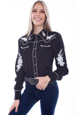 Scully Ladies Floral Emboidered Western Shirt