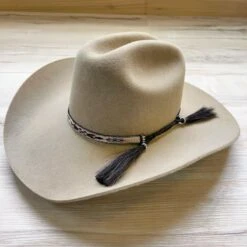 Western Horsehair Tapestry Hat Band - Caballo