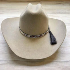Western Horsehair Tapestry Hat Band - Caballo -Boutique Western Clothing Store medium db7319c3 322d 44b7 bf78 d16151ef37a5